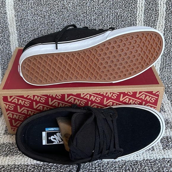 Vans Chukka Low Suede Black/True White WMNS - Picture 5 of 16